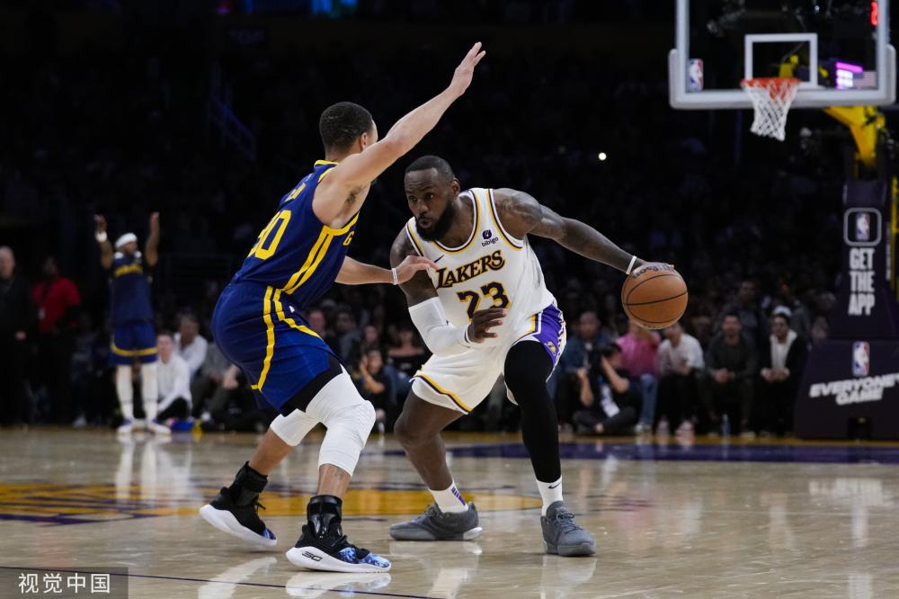 引领球队走 引领球队走