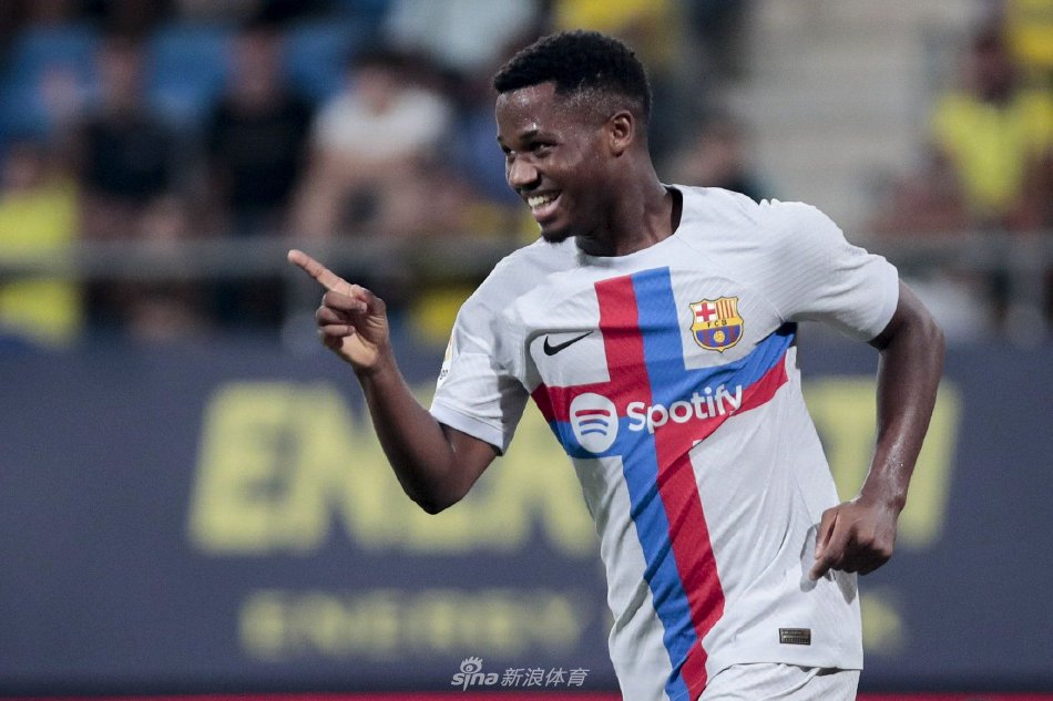 比赛中以1 比赛中以1